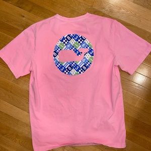 Men’s Vineyard Vines graphic tee shirt